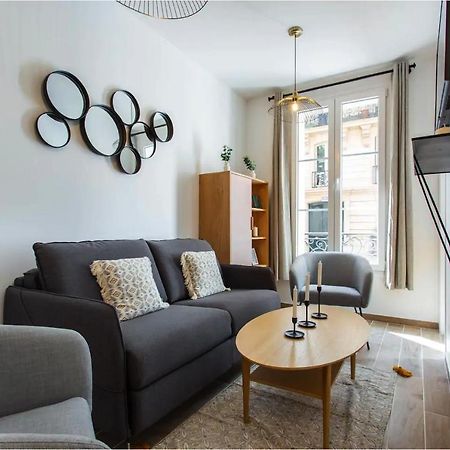 Cmg Place De Clichy - Metro Europe Apartment Paris Bagian luar foto