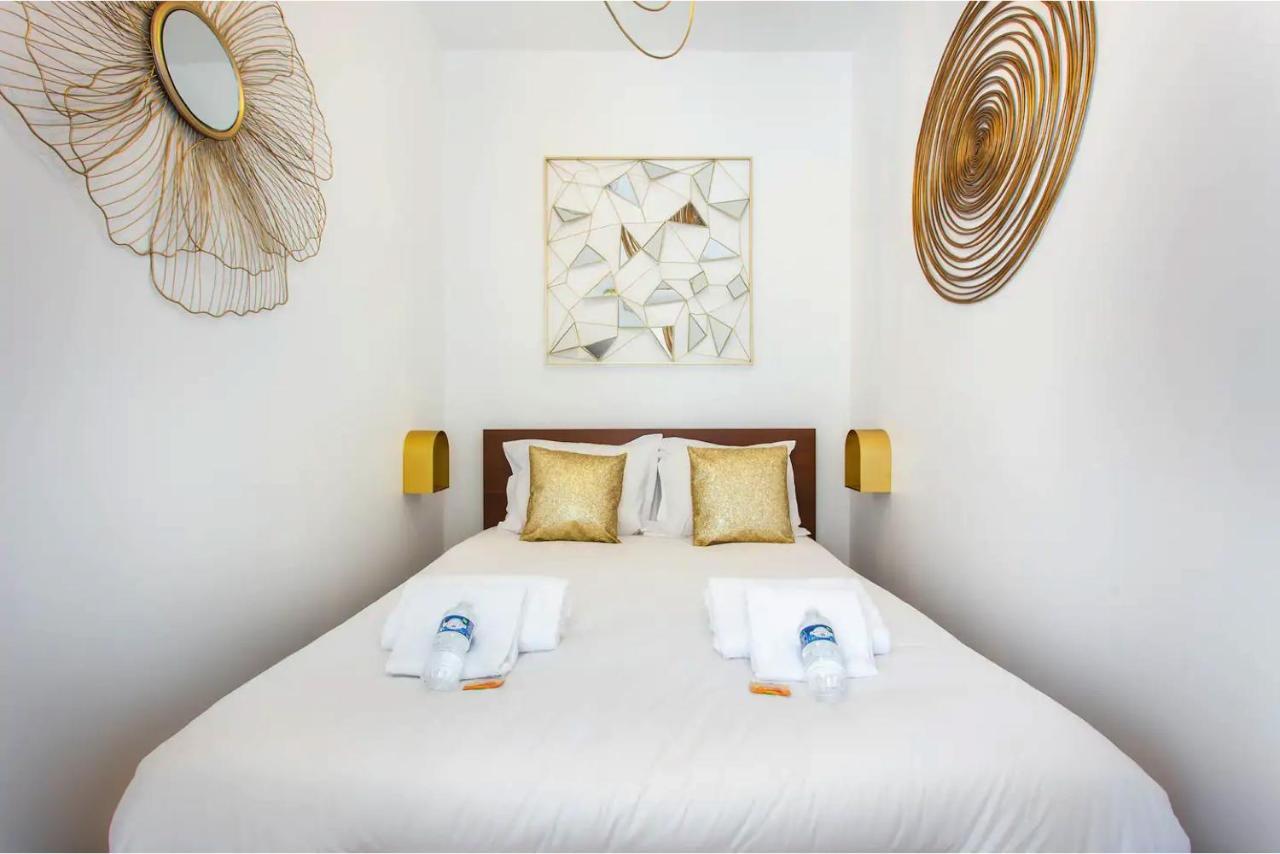 Cmg Place De Clichy - Metro Europe Apartment Paris Bagian luar foto